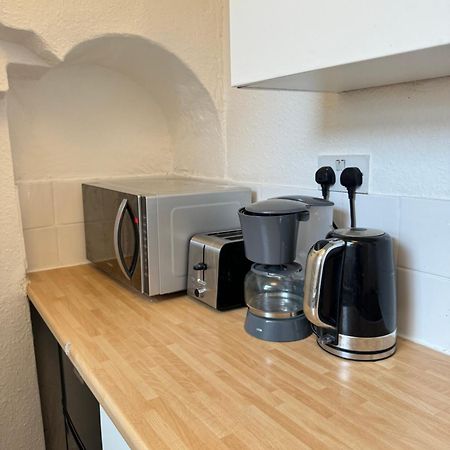 2 Bed Apt Sofa Bed Up To 6 Londra Esterno foto