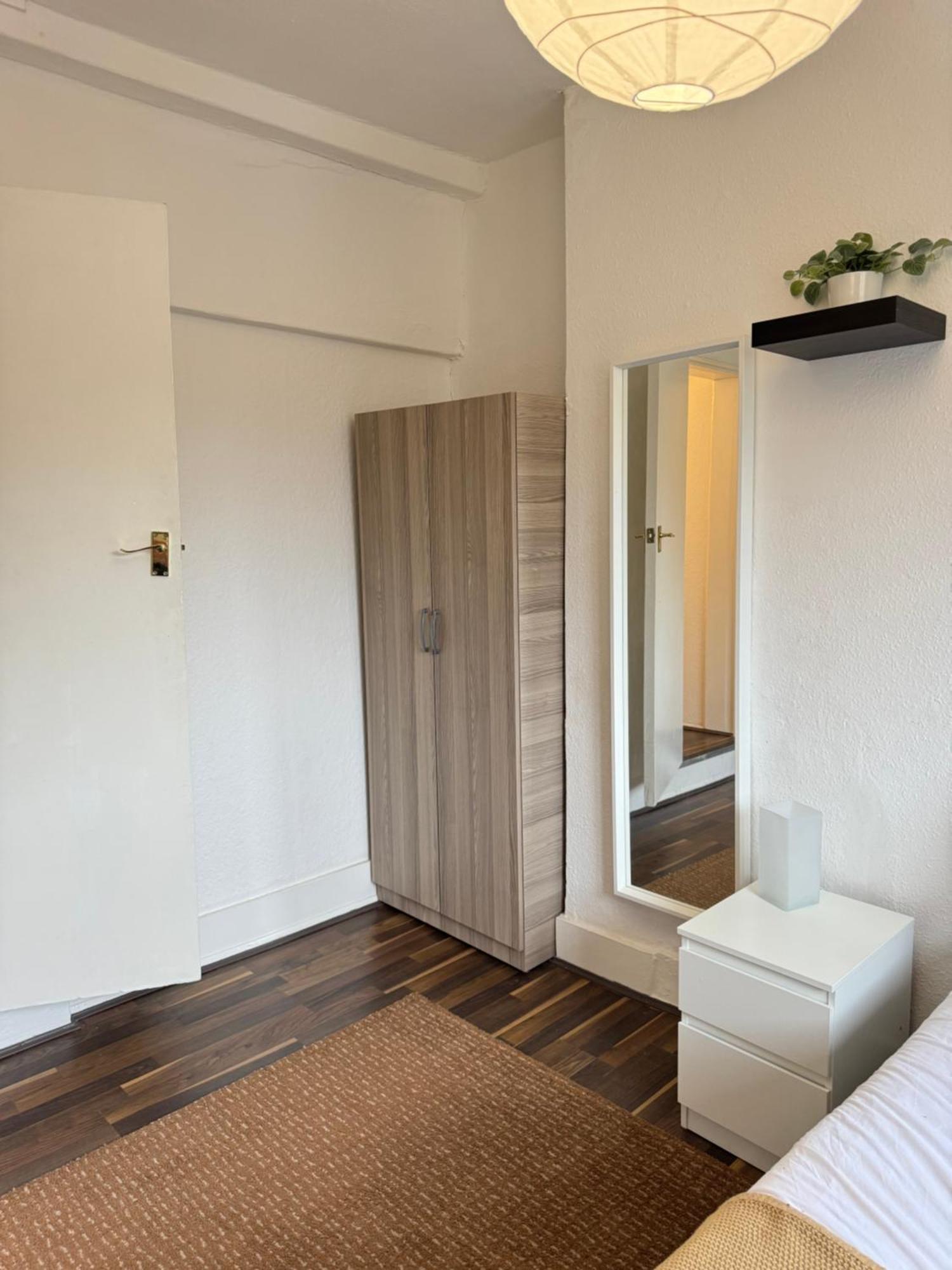 2 Bed Apt Sofa Bed Up To 6 Londra Esterno foto