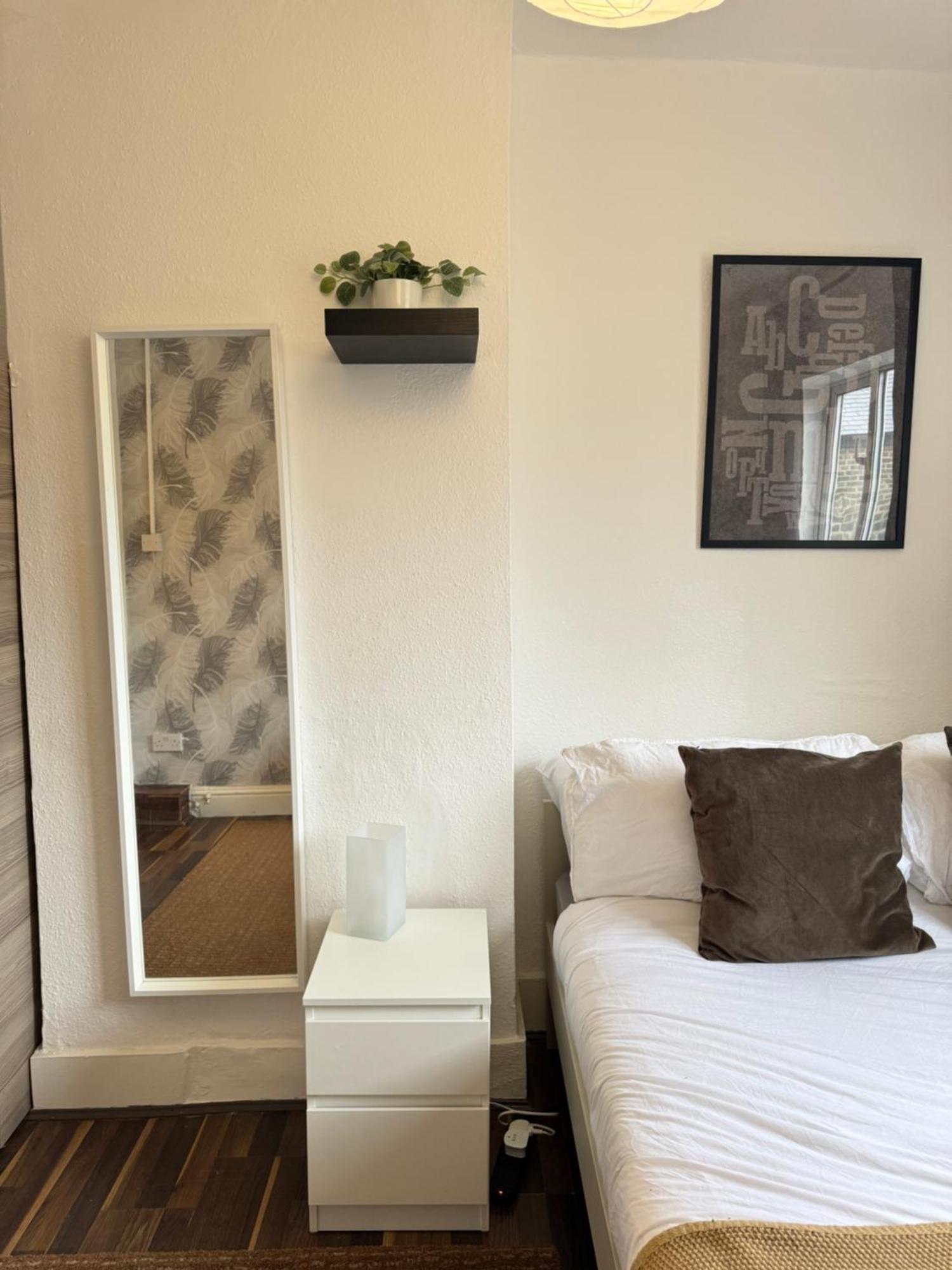2 Bed Apt Sofa Bed Up To 6 Londra Esterno foto