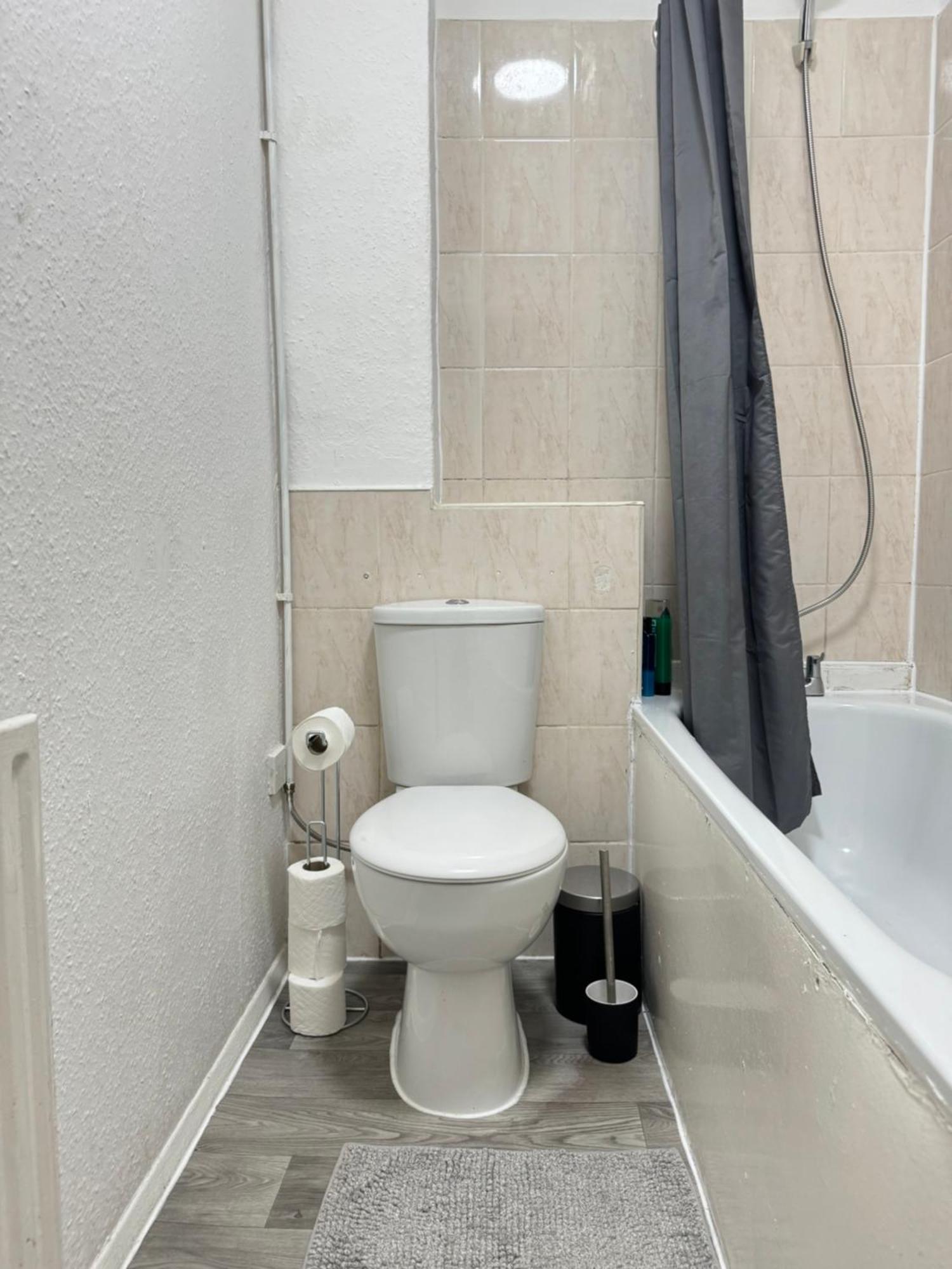 2 Bed Apt Sofa Bed Up To 6 Londra Esterno foto