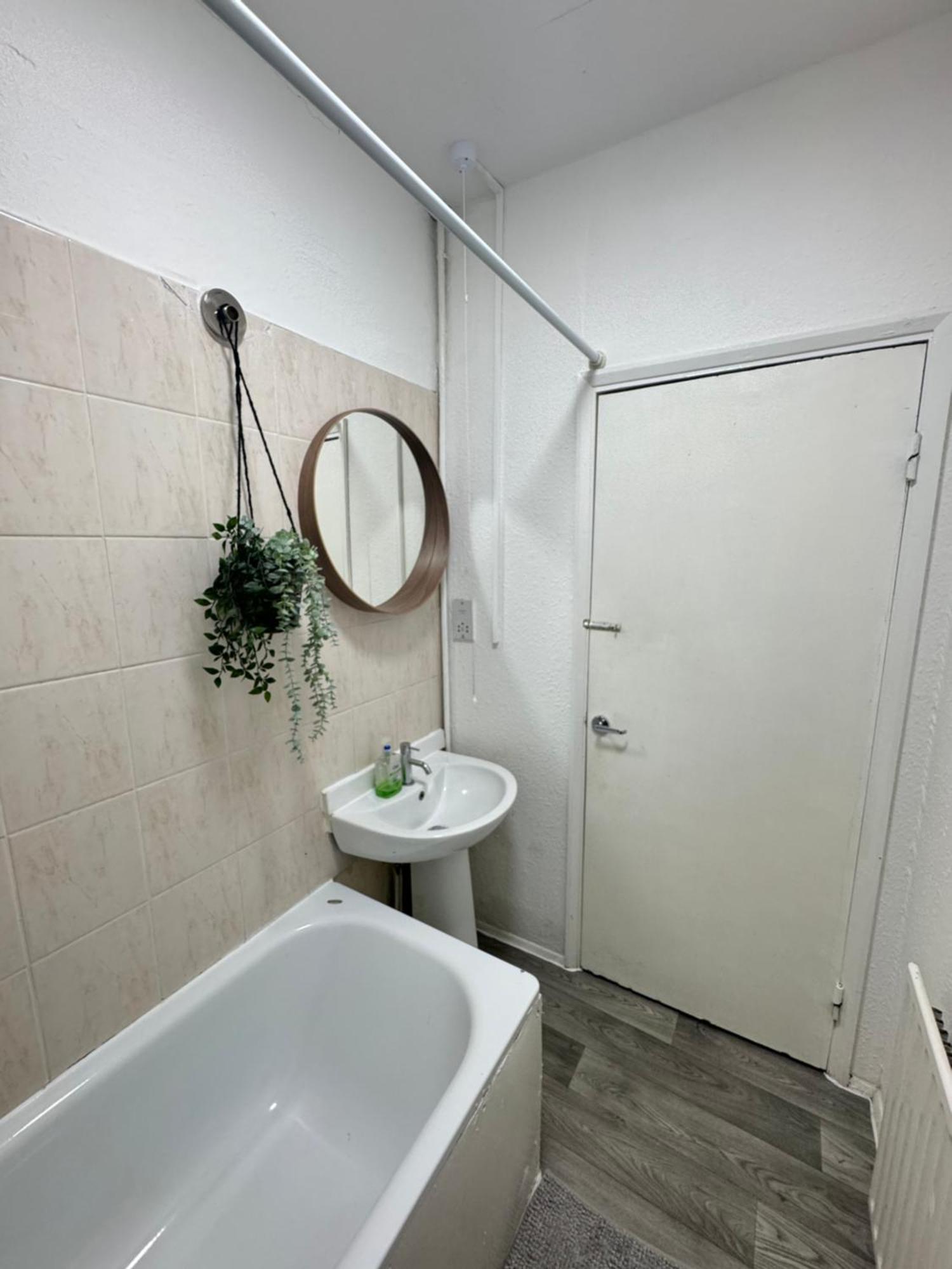 2 Bed Apt Sofa Bed Up To 6 Londra Esterno foto