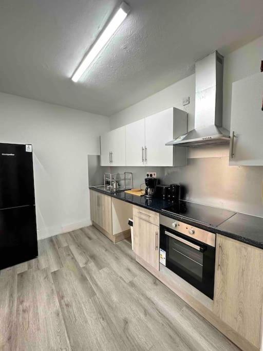 2 Bed Apt Sofa Bed Up To 6 Londra Esterno foto